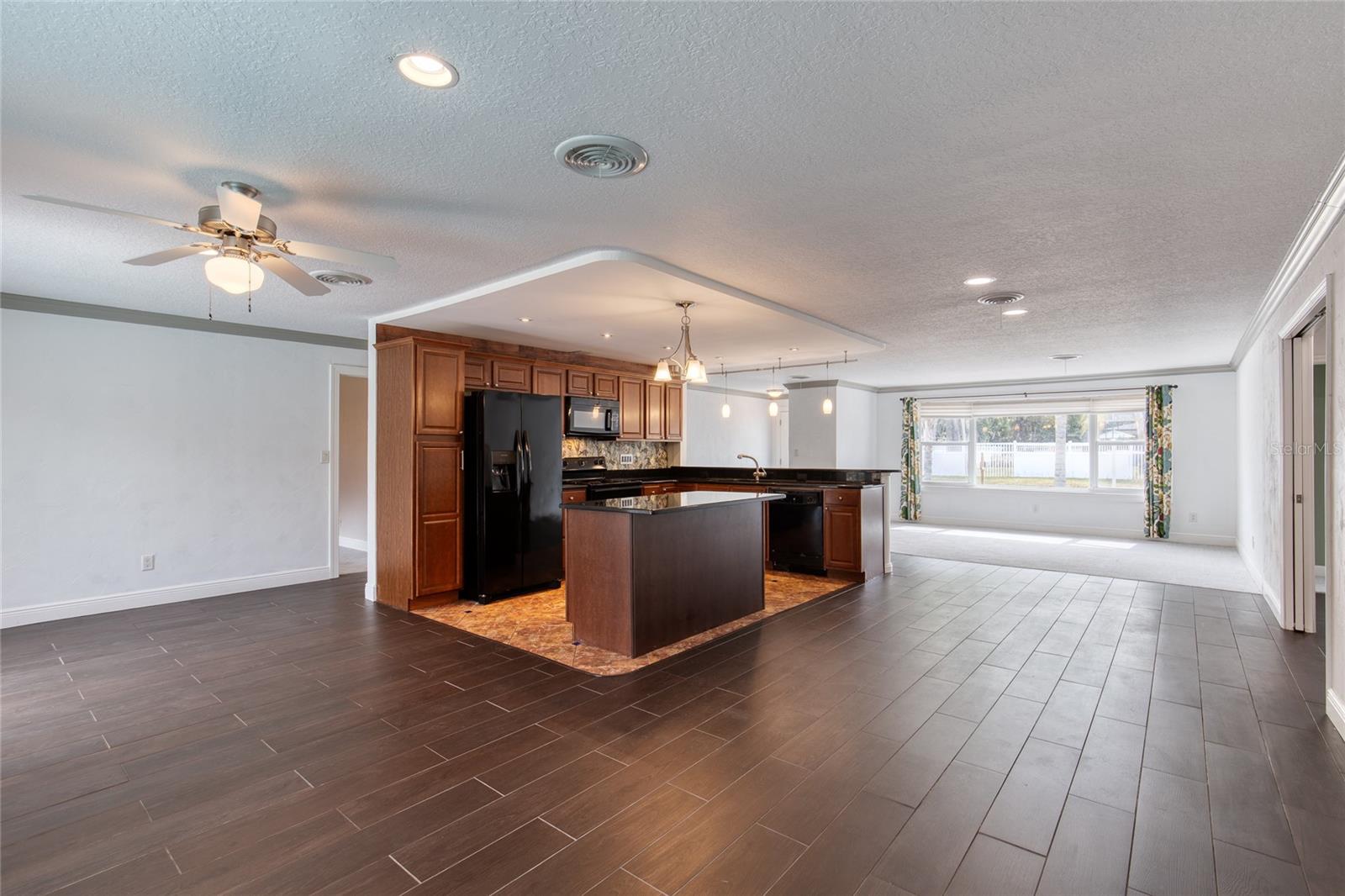 WOOD HAVEN - Residential