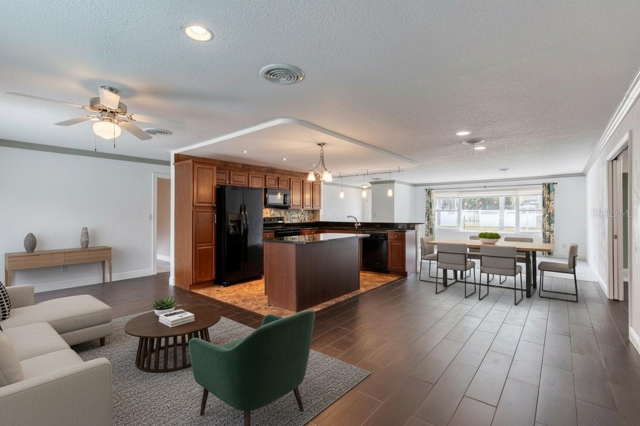 WOOD HAVEN - Residential