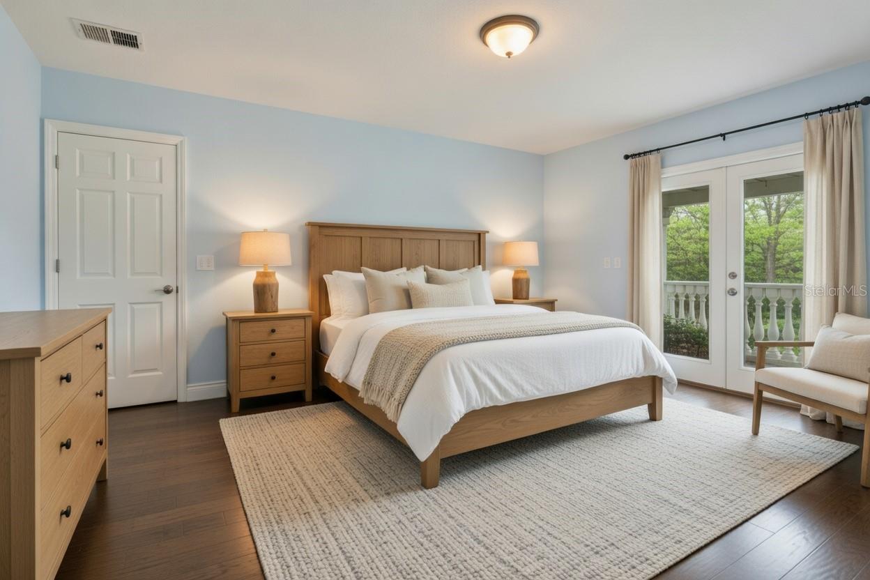 WHISPERING OAKS - Residential