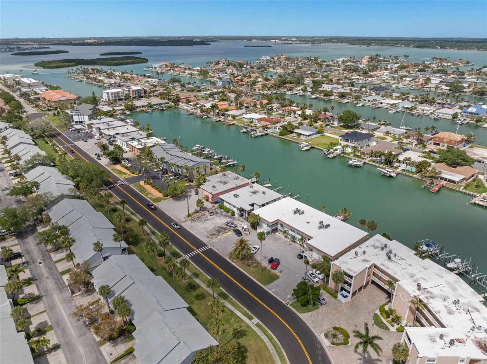 ISLA DEL CAPRI ADULT - Residential