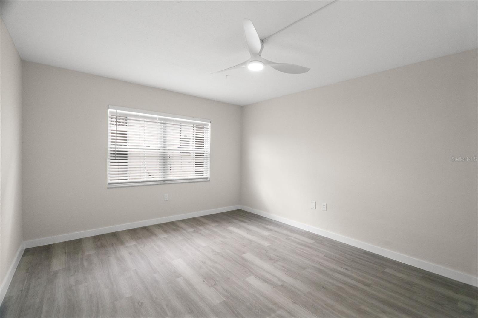 ISLA DEL CAPRI ADULT - Residential