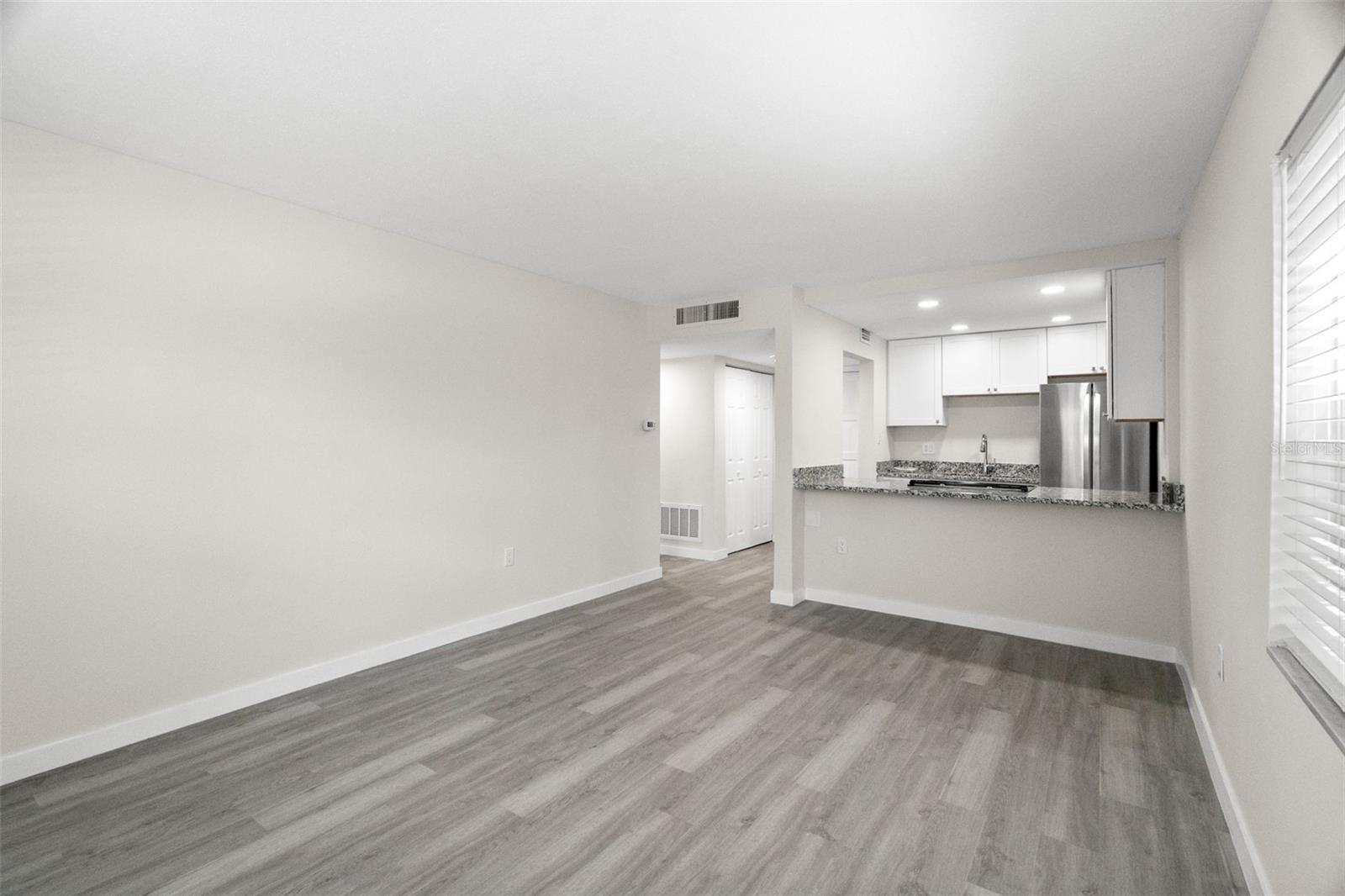 ISLA DEL CAPRI ADULT - Residential