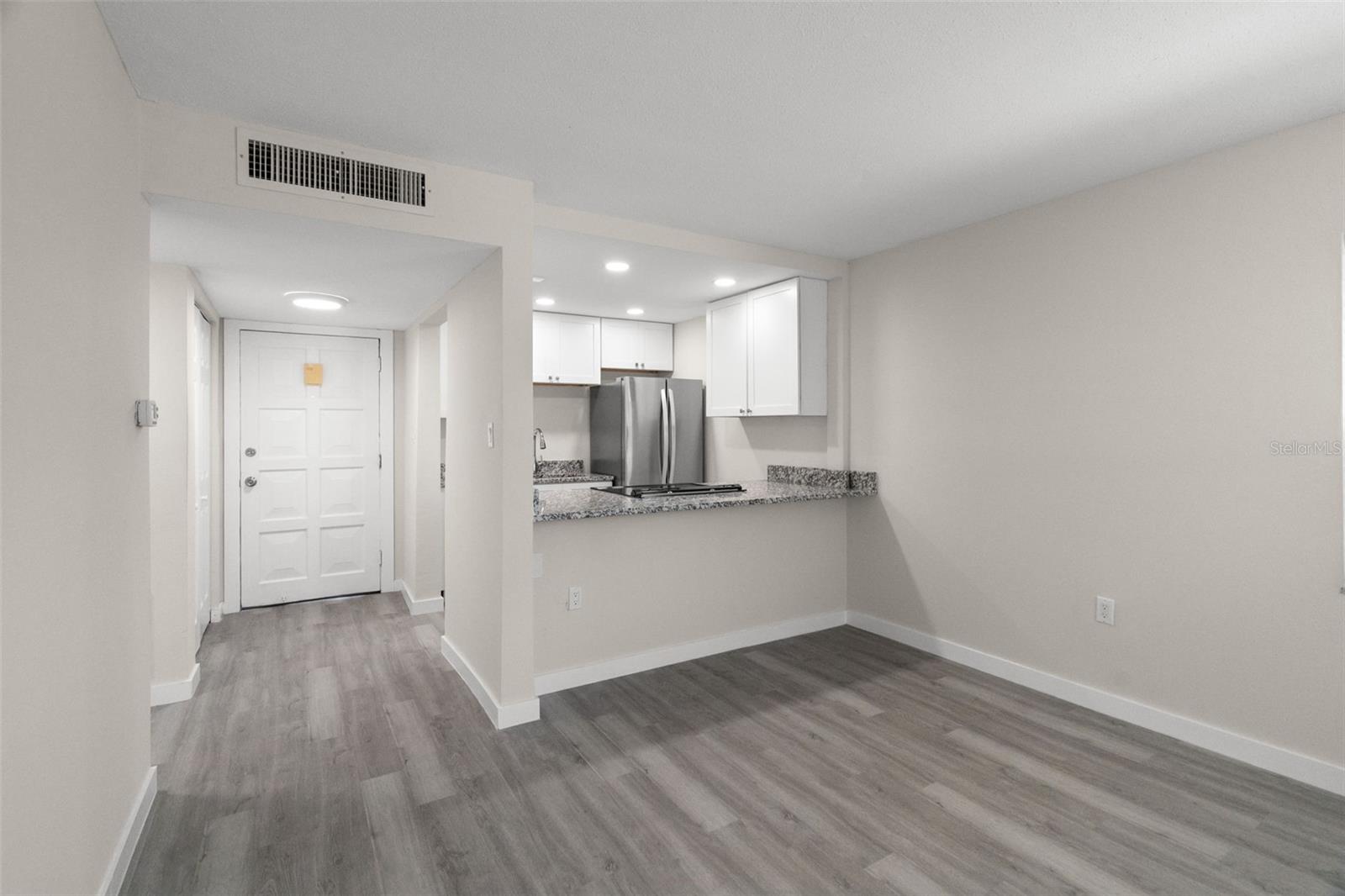 ISLA DEL CAPRI ADULT - Residential