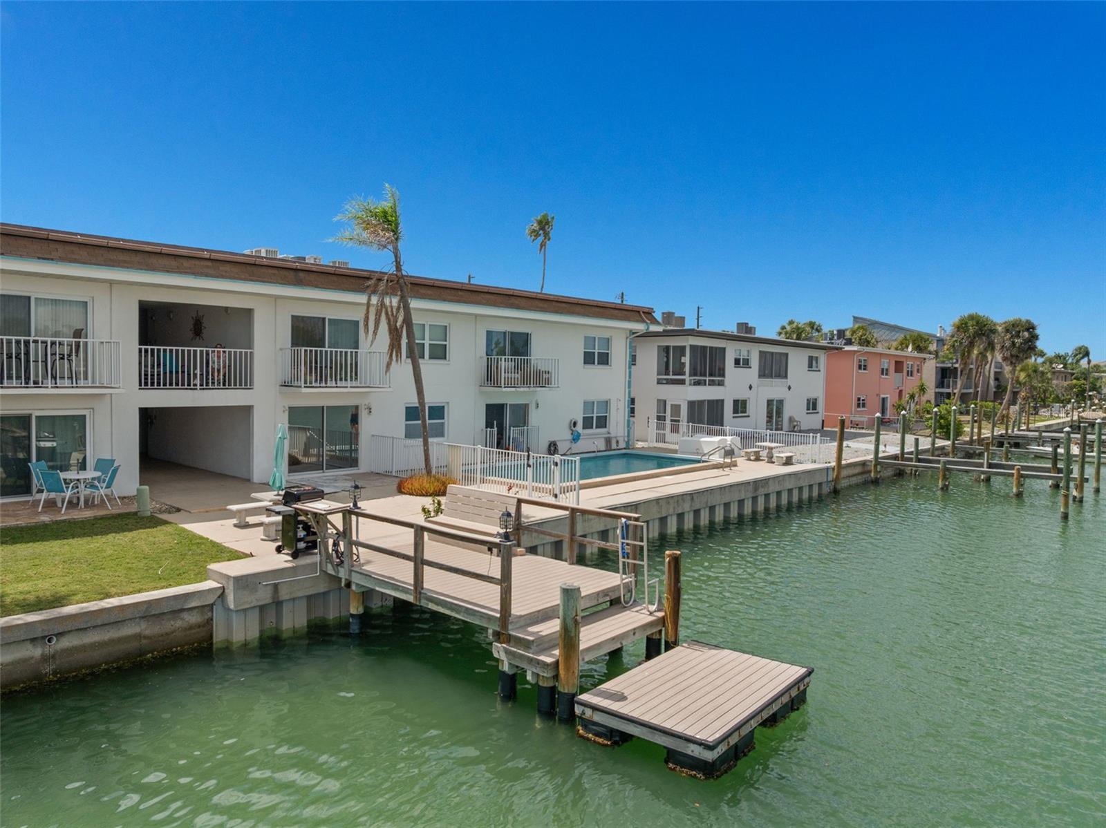 ISLA DEL CAPRI ADULT - Residential