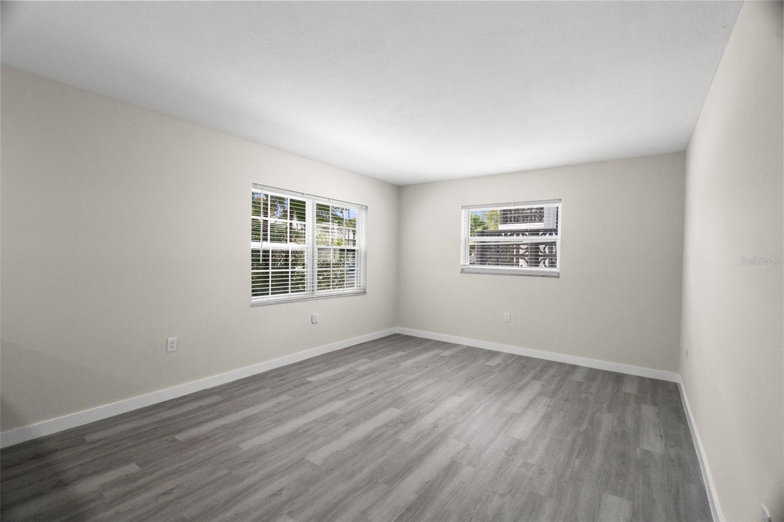 ISLA DEL CAPRI ADULT - Residential