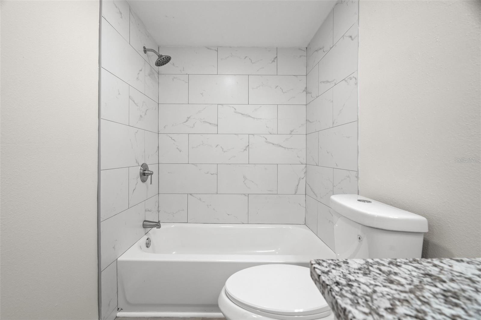 ISLA DEL CAPRI ADULT - Residential