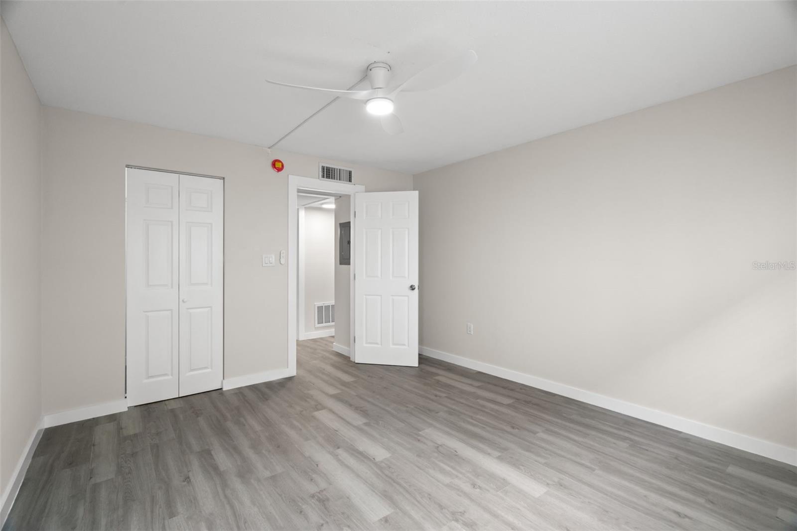 ISLA DEL CAPRI ADULT - Residential