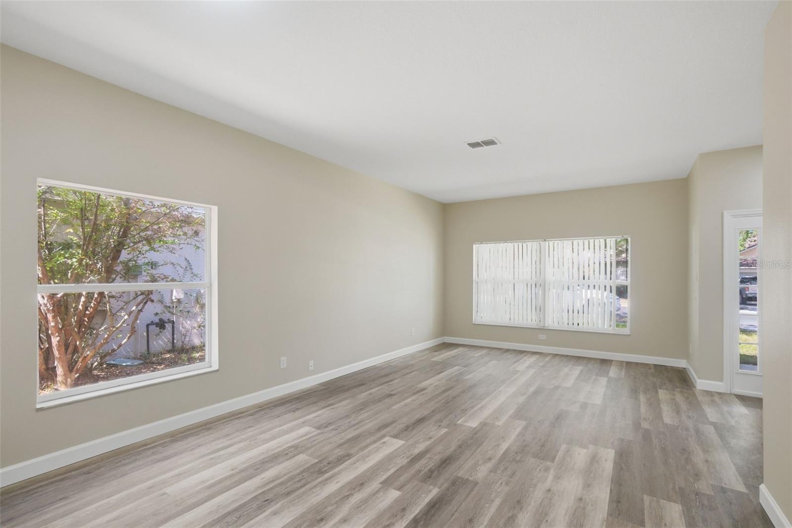 TAVARES PINES AT LAKE SAUNDERS PH 02 - Residential