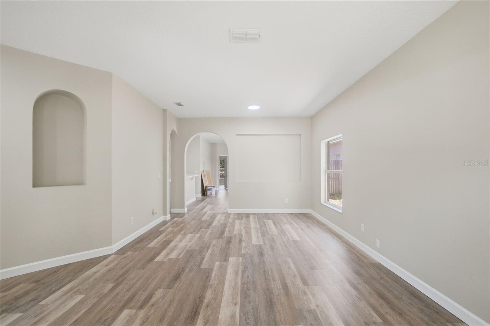 TAVARES PINES AT LAKE SAUNDERS PH 02 - Residential