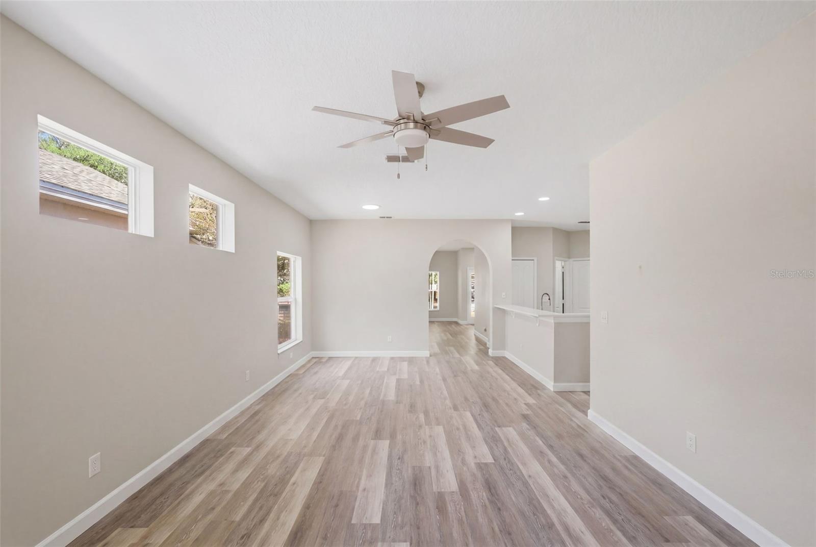 TAVARES PINES AT LAKE SAUNDERS PH 02 - Residential