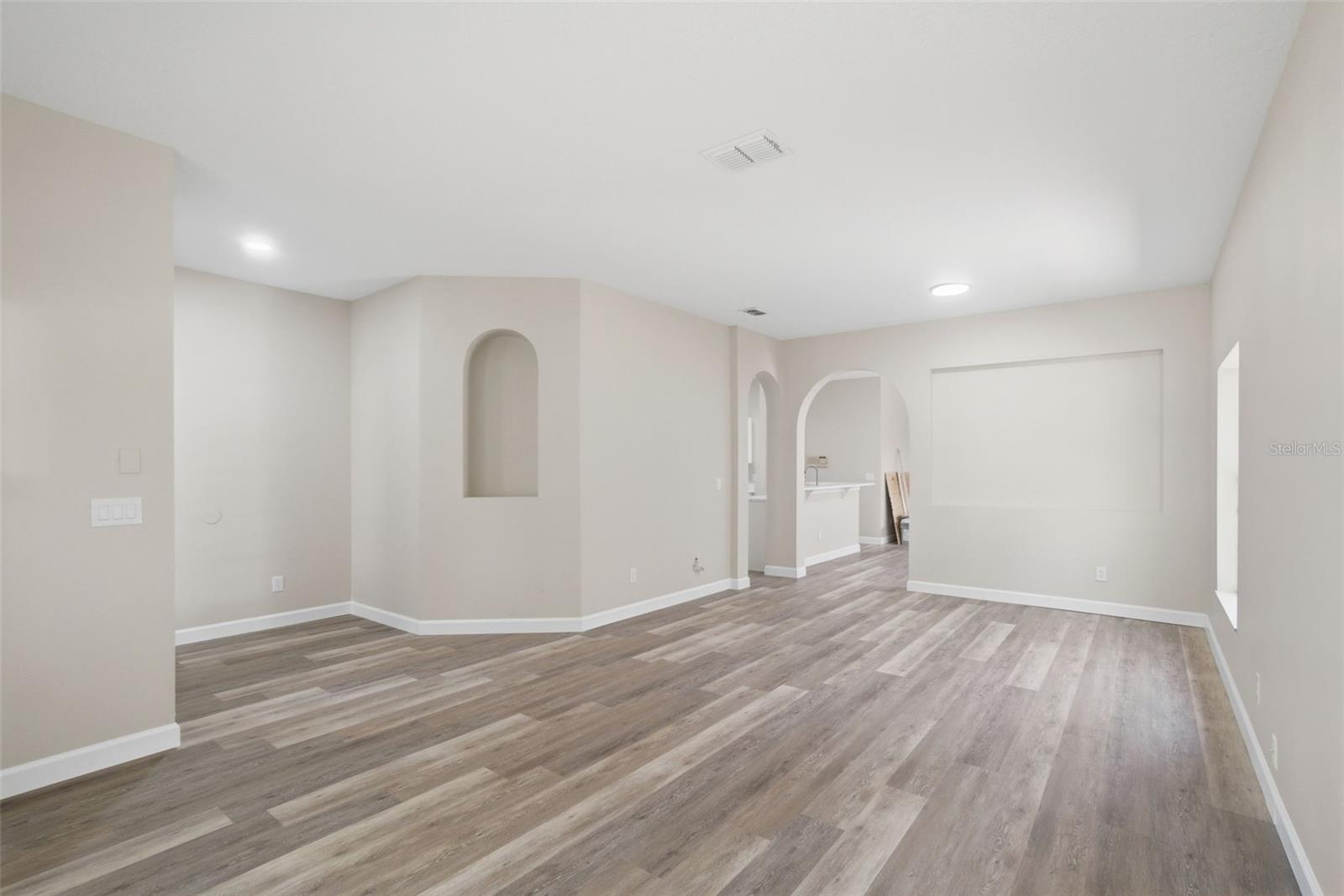 TAVARES PINES AT LAKE SAUNDERS PH 02 - Residential