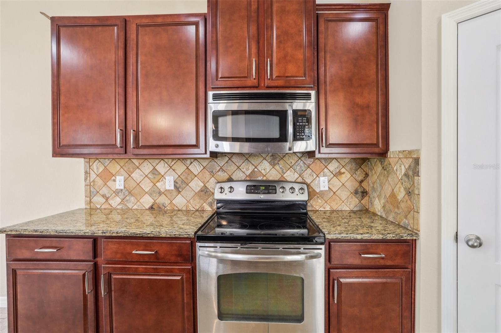 FISHHAWK RANCH PH 2 TR 1 - Residential