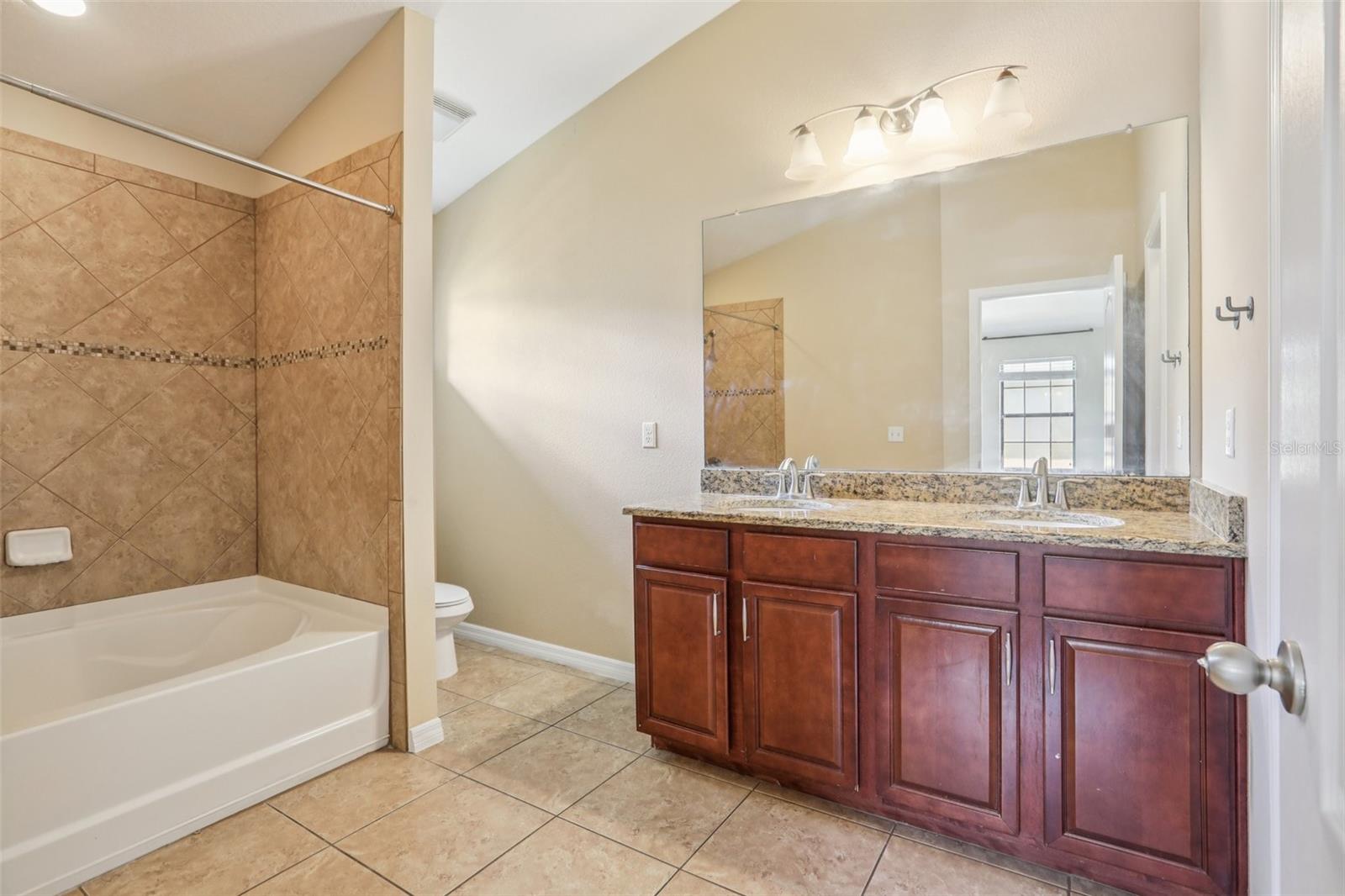 FISHHAWK RANCH PH 2 TR 1 - Residential