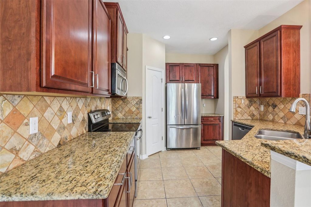 Photo of 5722 Kinglethill Drive, Lithia, FL 33547 (MLS # TB8419246)