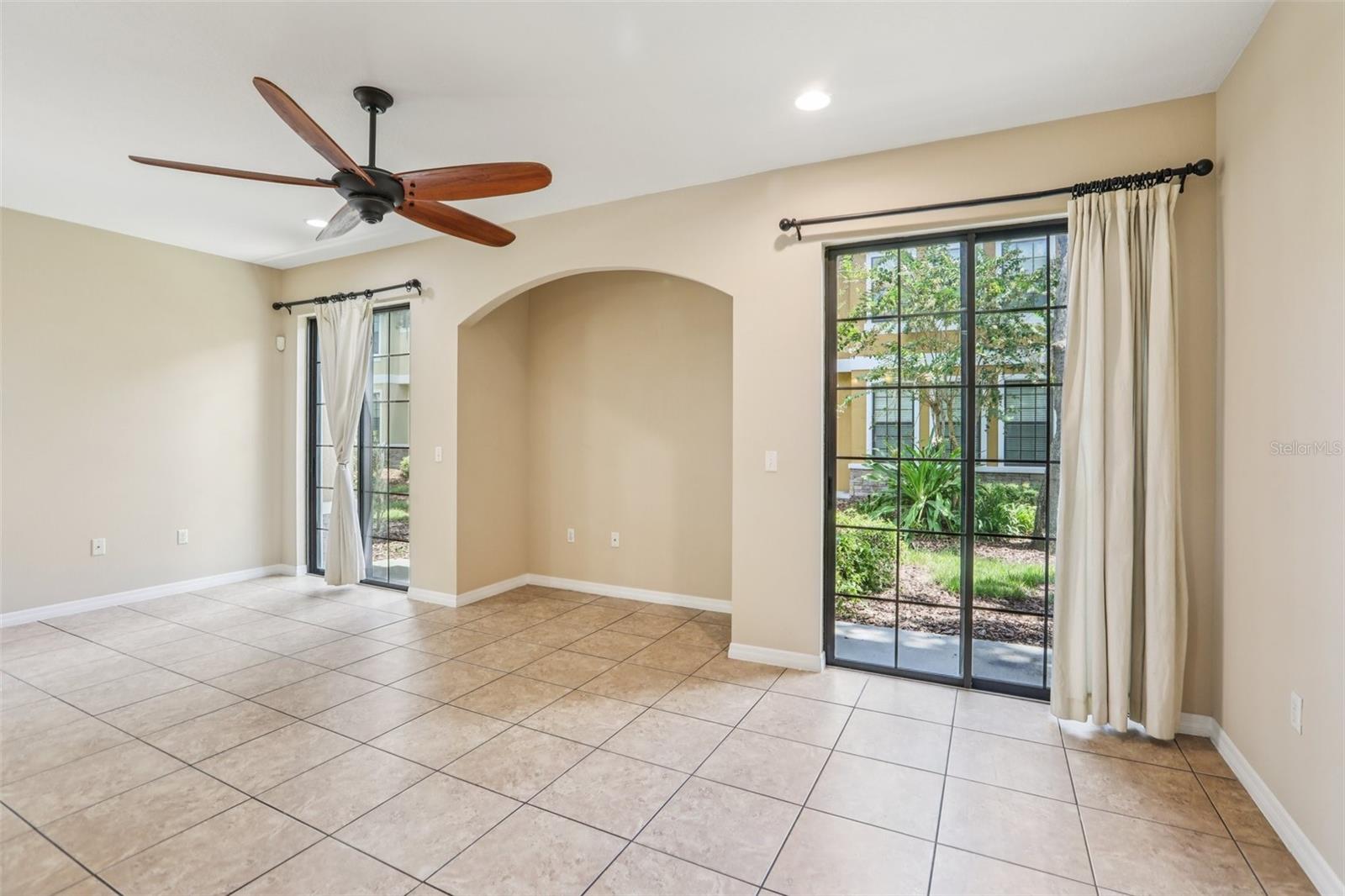 FISHHAWK RANCH PH 2 TR 1 - Residential