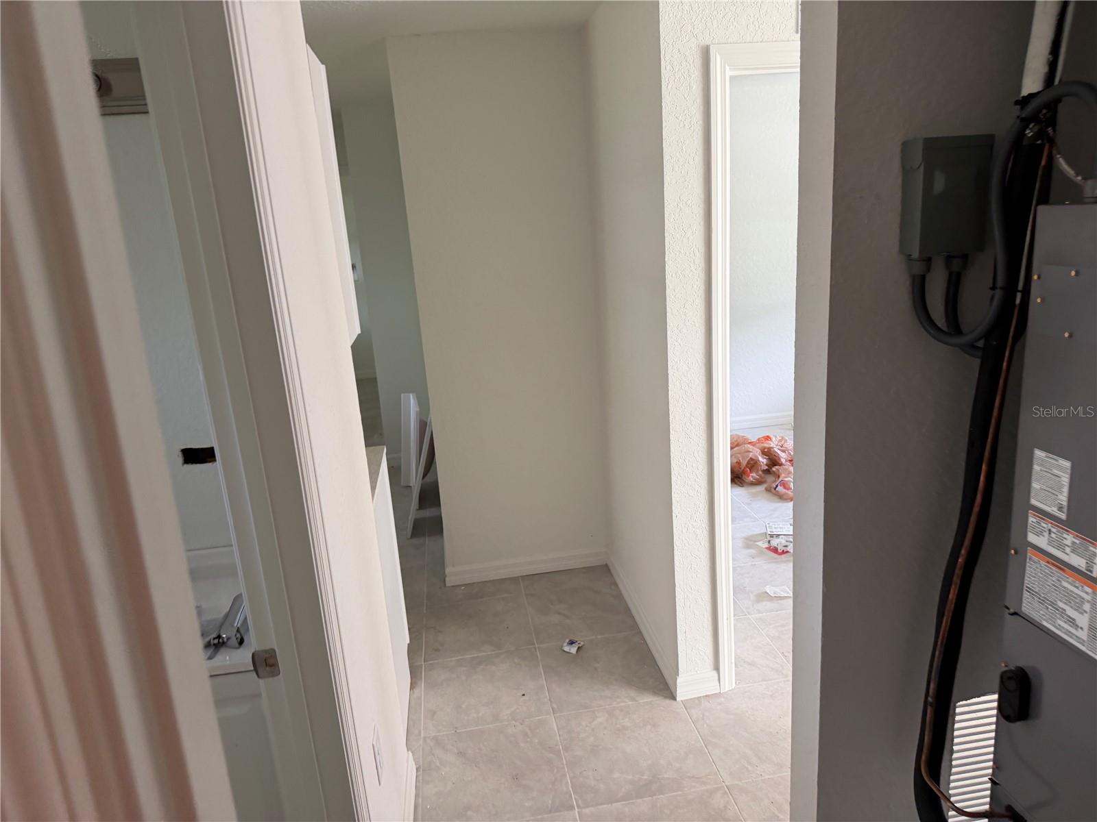 BEVERLY HILLS MARKET AREA - Residential Lease