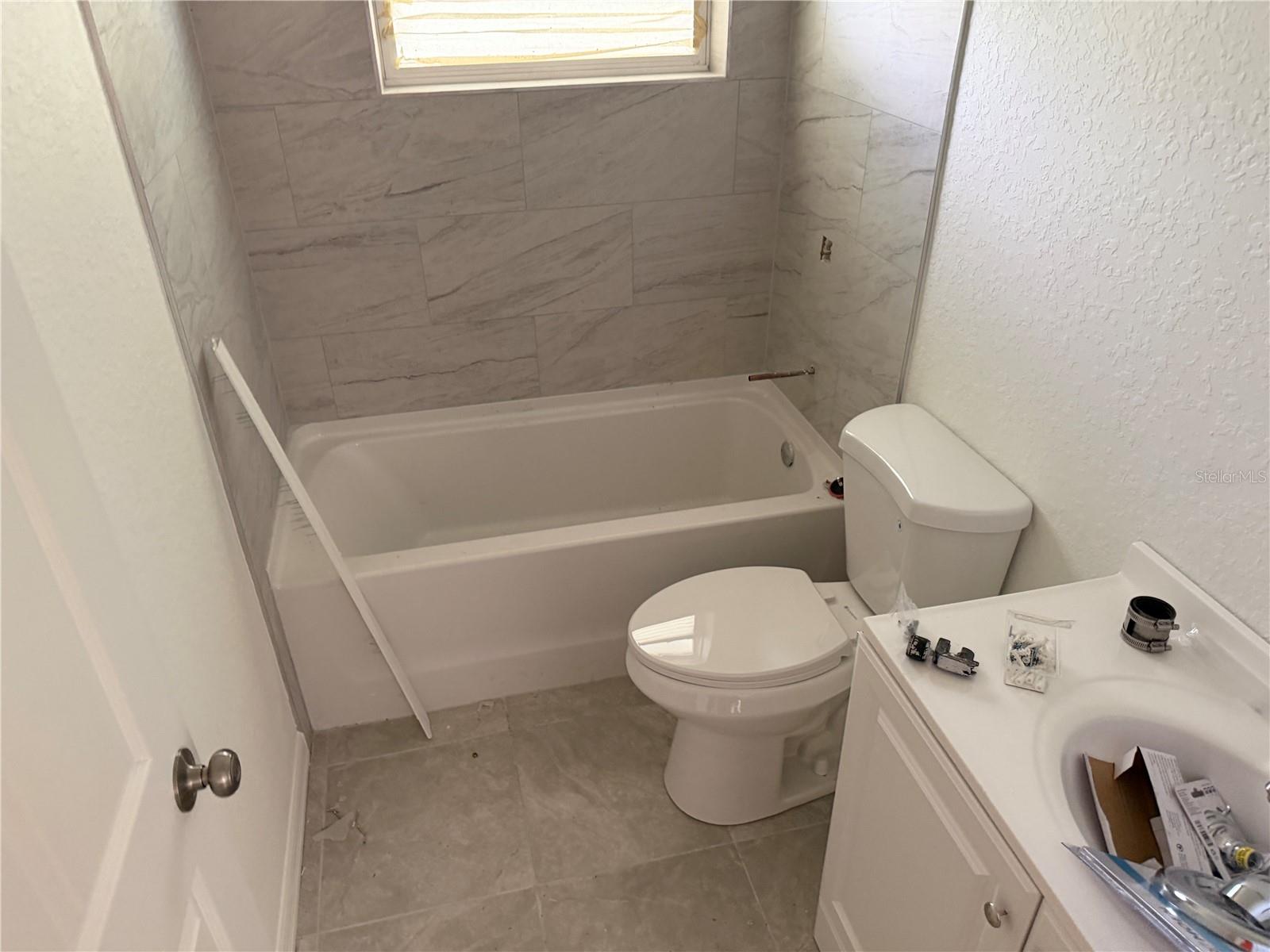 BEVERLY HILLS MARKET AREA - Residential Lease