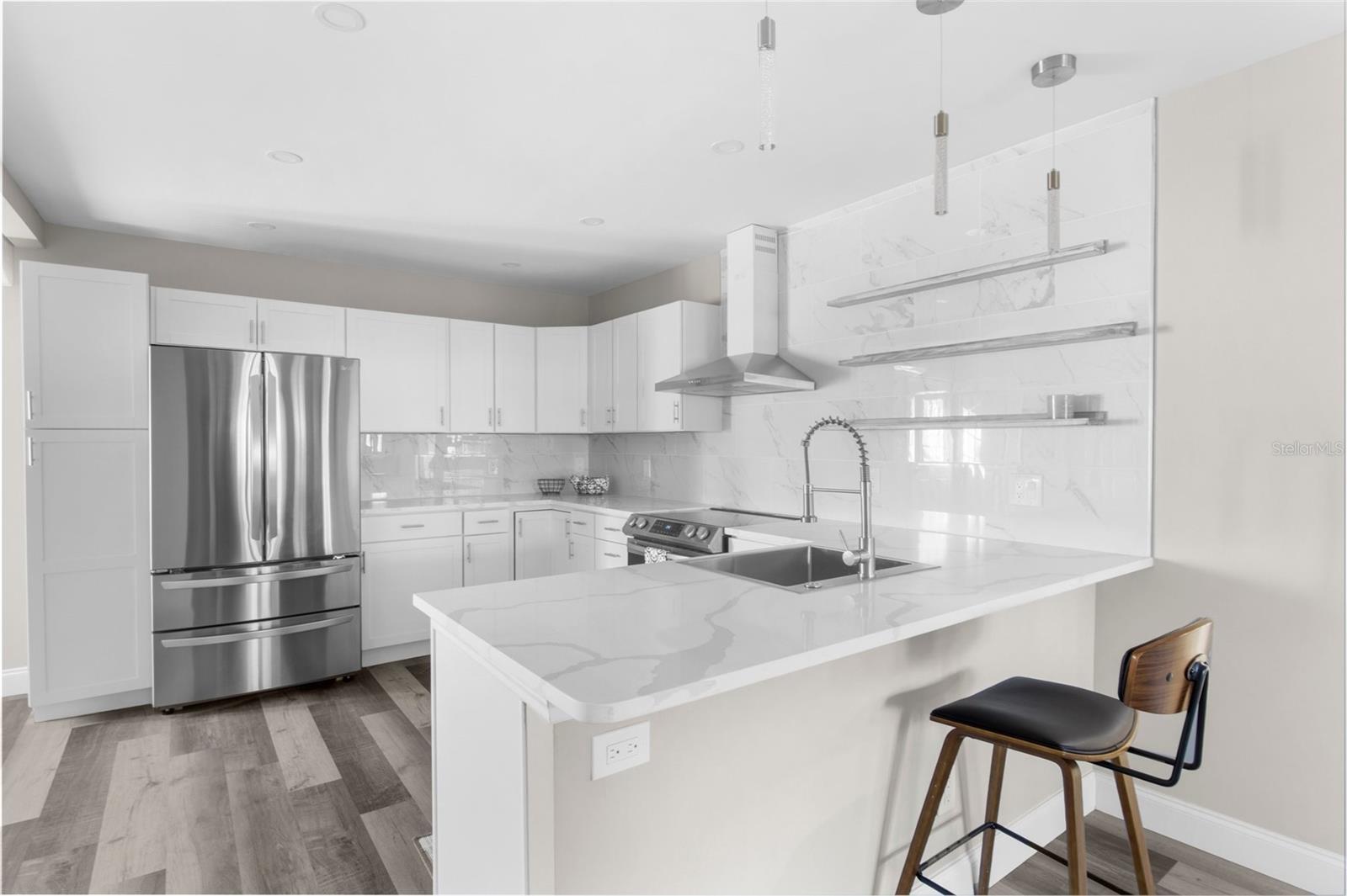 CRESTMONT - Residential