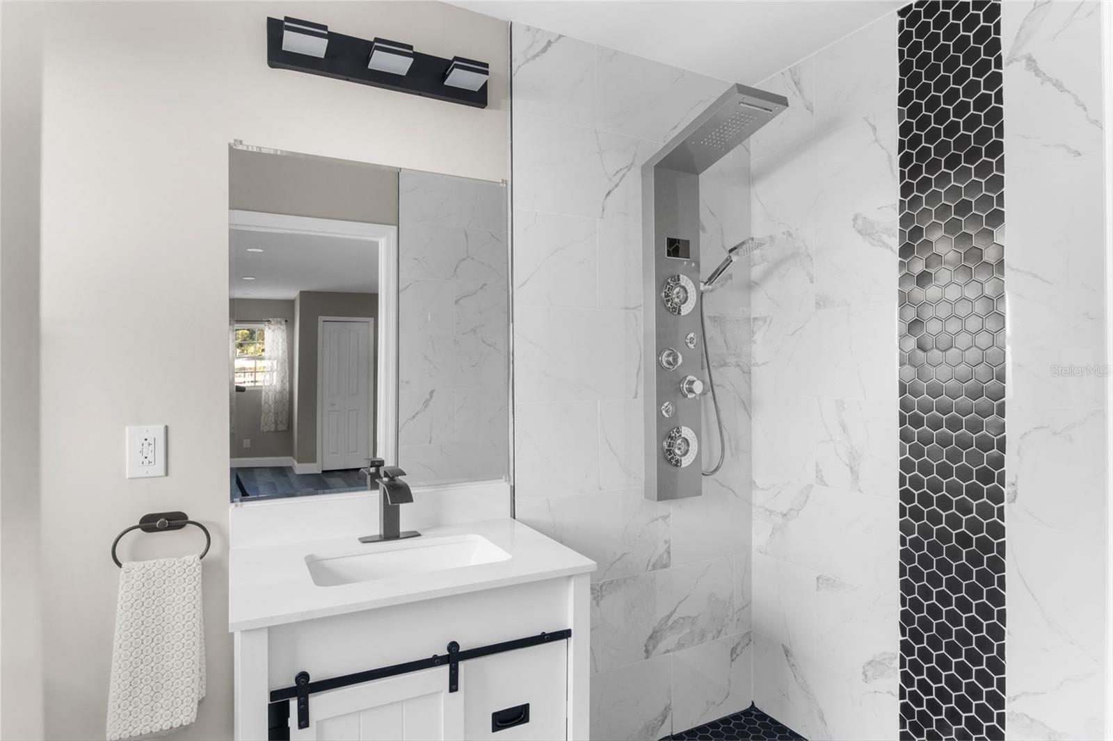 CRESTMONT - Residential