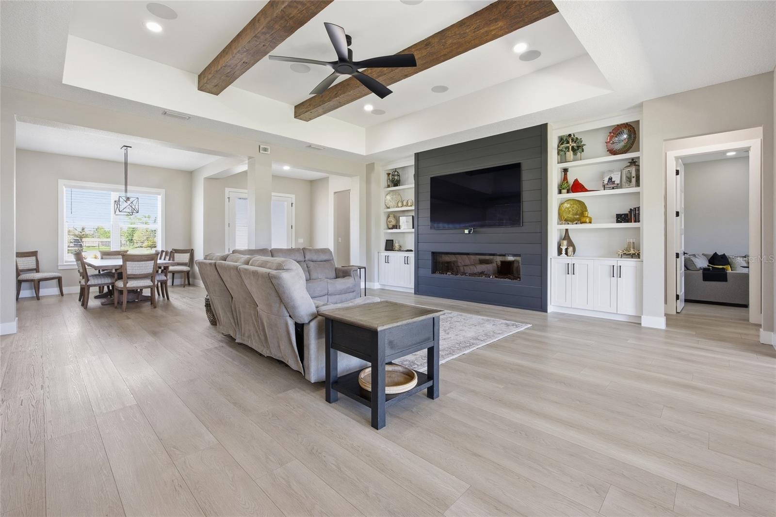 FOUNTAINS/GOLF PARK - Residential