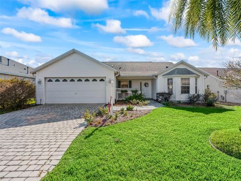 Photo of 9239 SE 171st Cooper Loop, The Villages, FL 32162 (MLS # OM715656)
