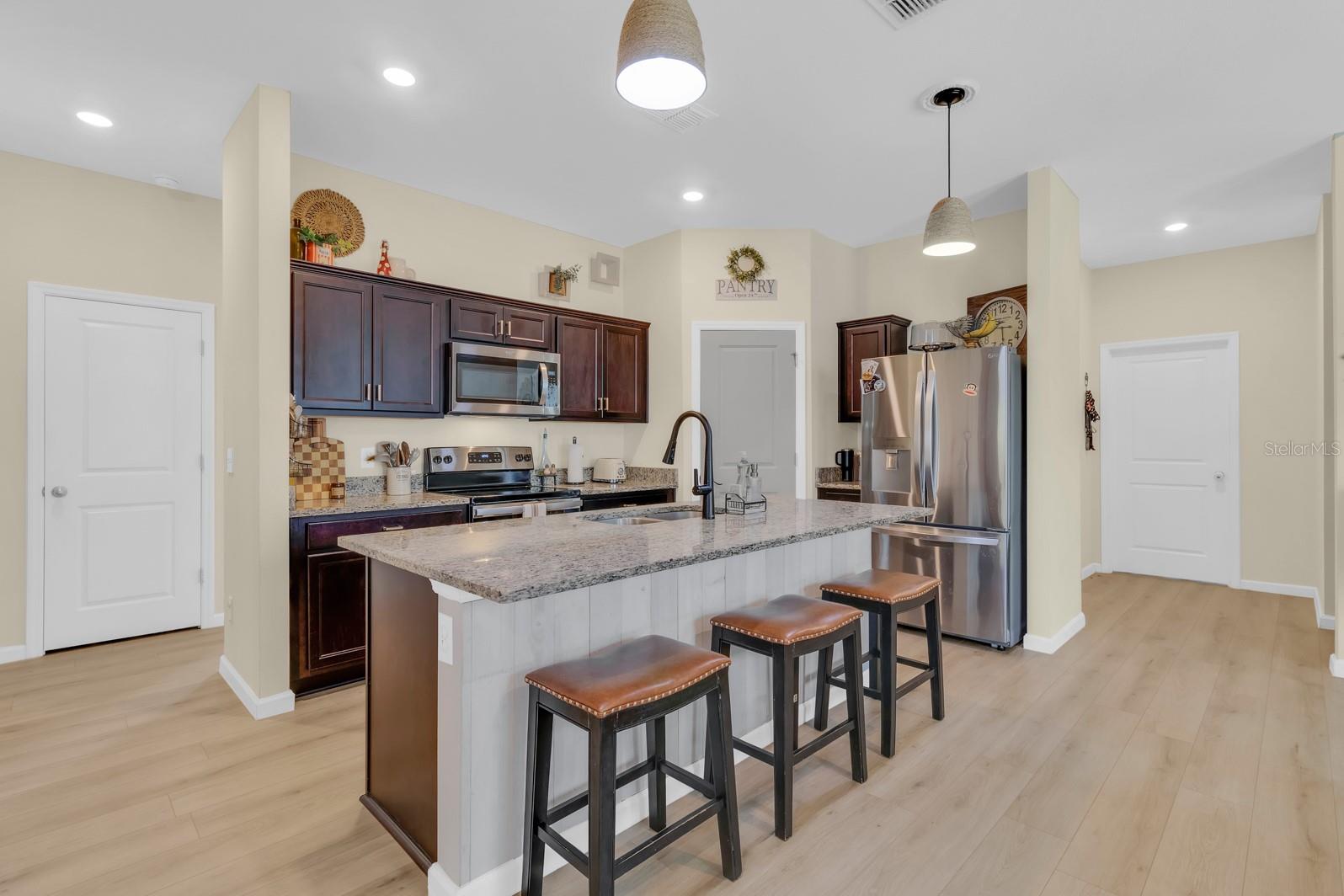 FERNANDA PLACE PH 1 - Residential