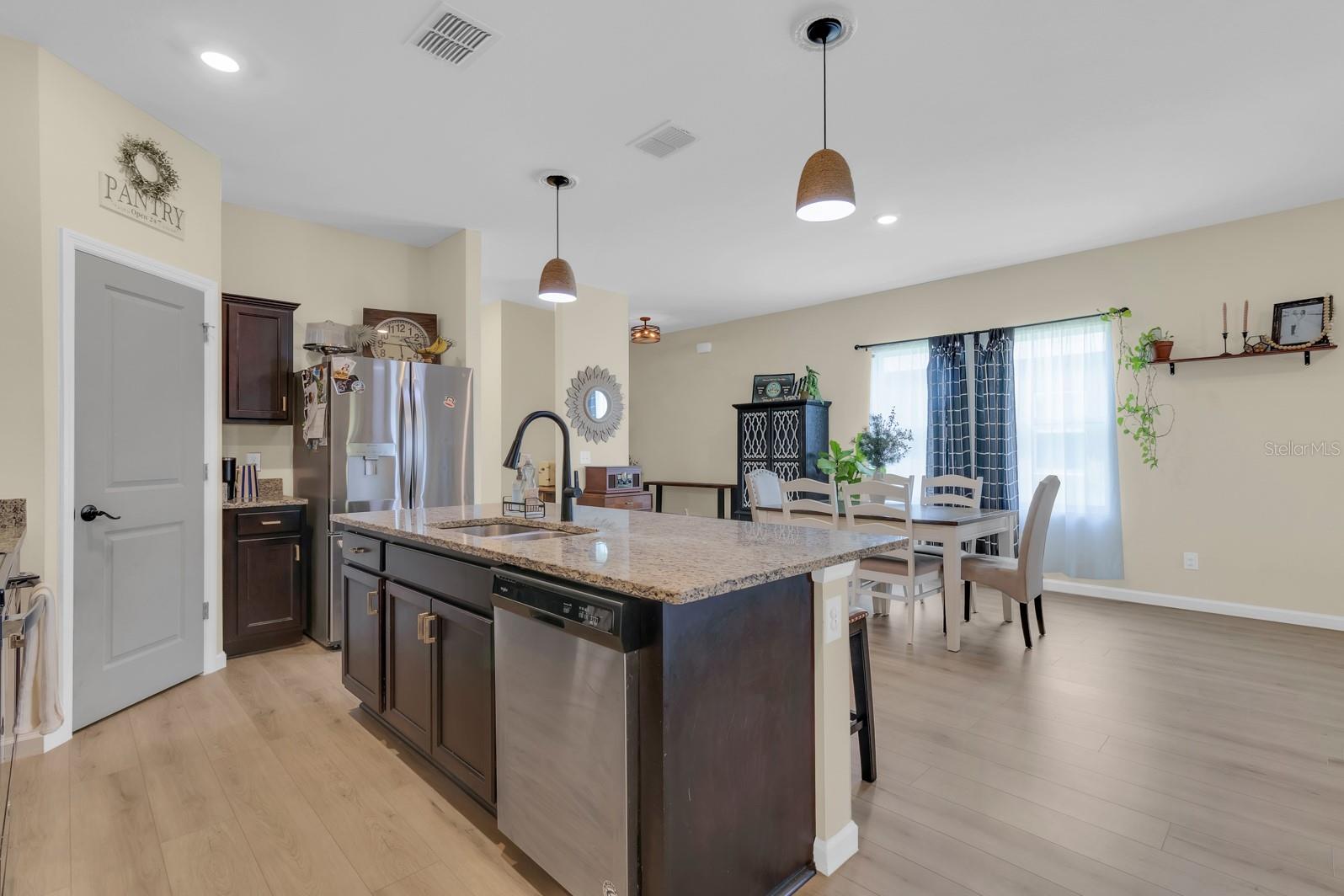 FERNANDA PLACE PH 1 - Residential