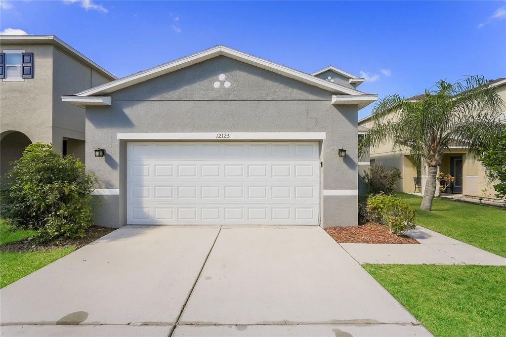 Photo of 12125 Fox Bloom Avenue, Gibsonton, FL 33534 (MLS # C7527986)