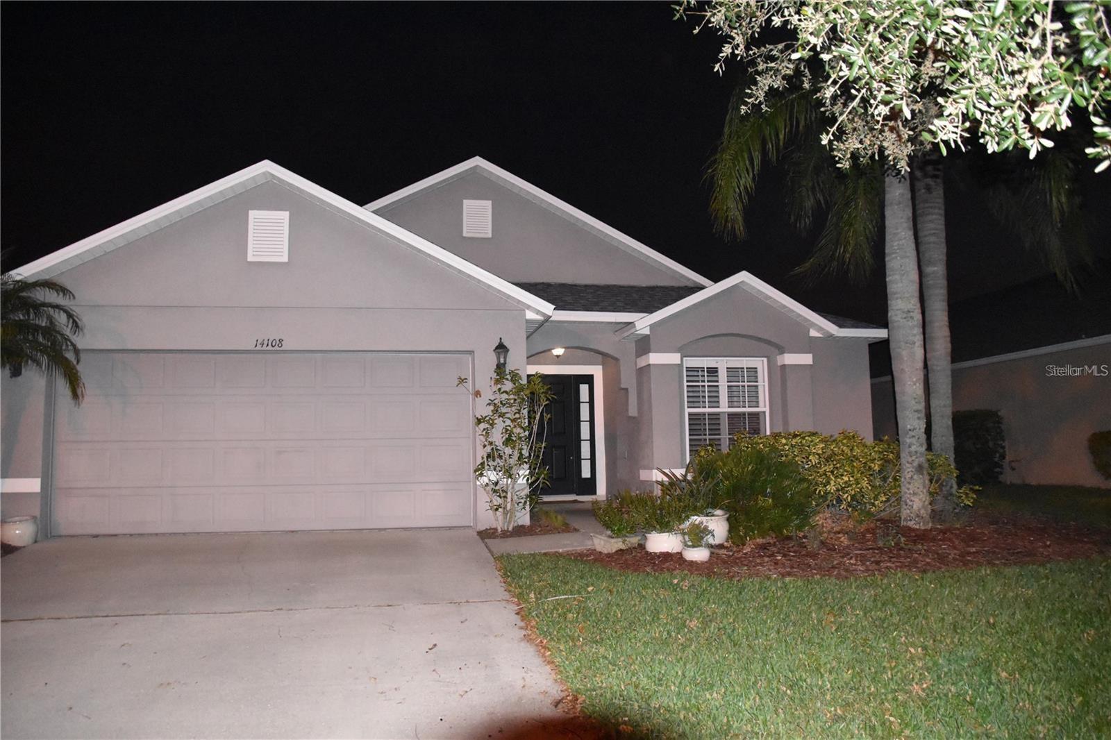 STONEYBROOK WEST - Residential Lease