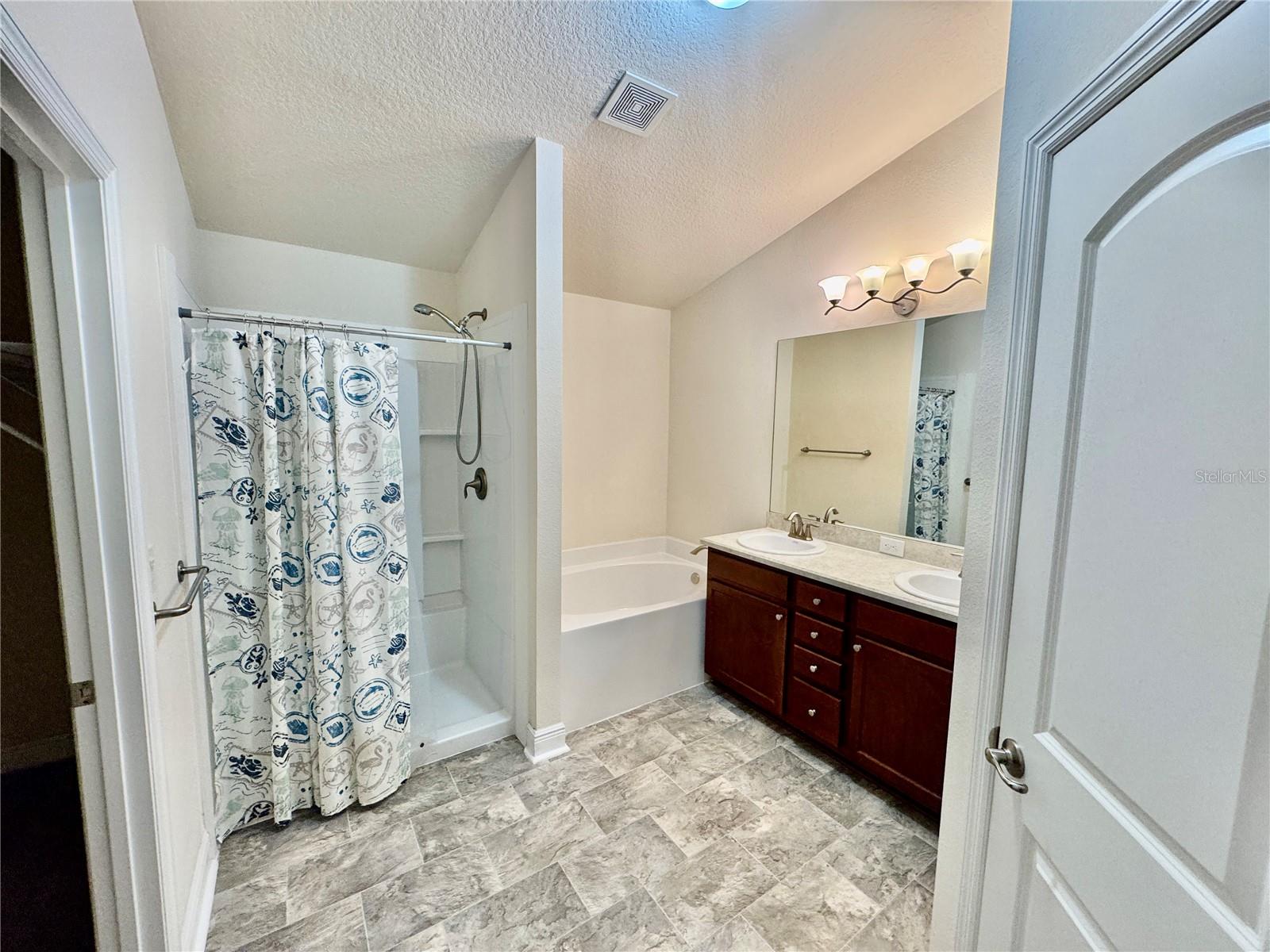 FRUITLAND PARK CHELSEAS RUN - Residential