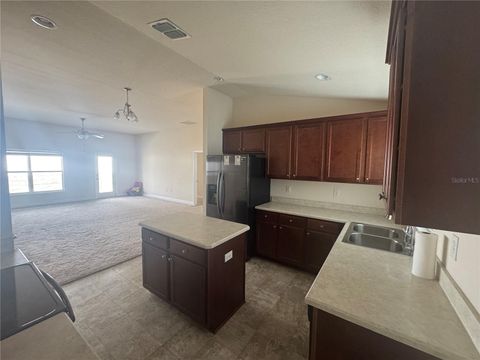 Tiny photo for 906 Chestnut Drive, Fruitland Park, FL 34731 (MLS # G5112071)