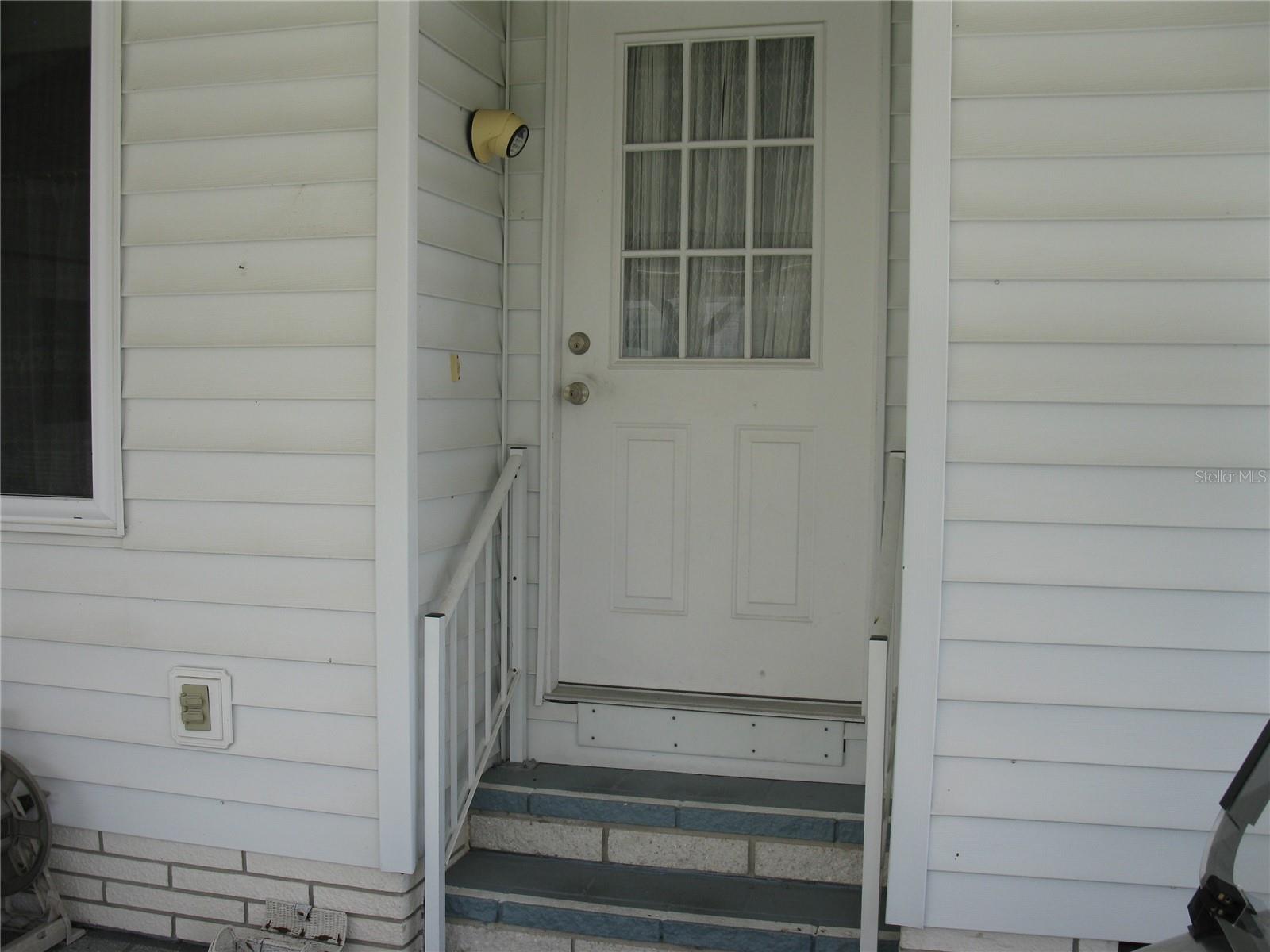 169 DARTMOUTH DRIVE