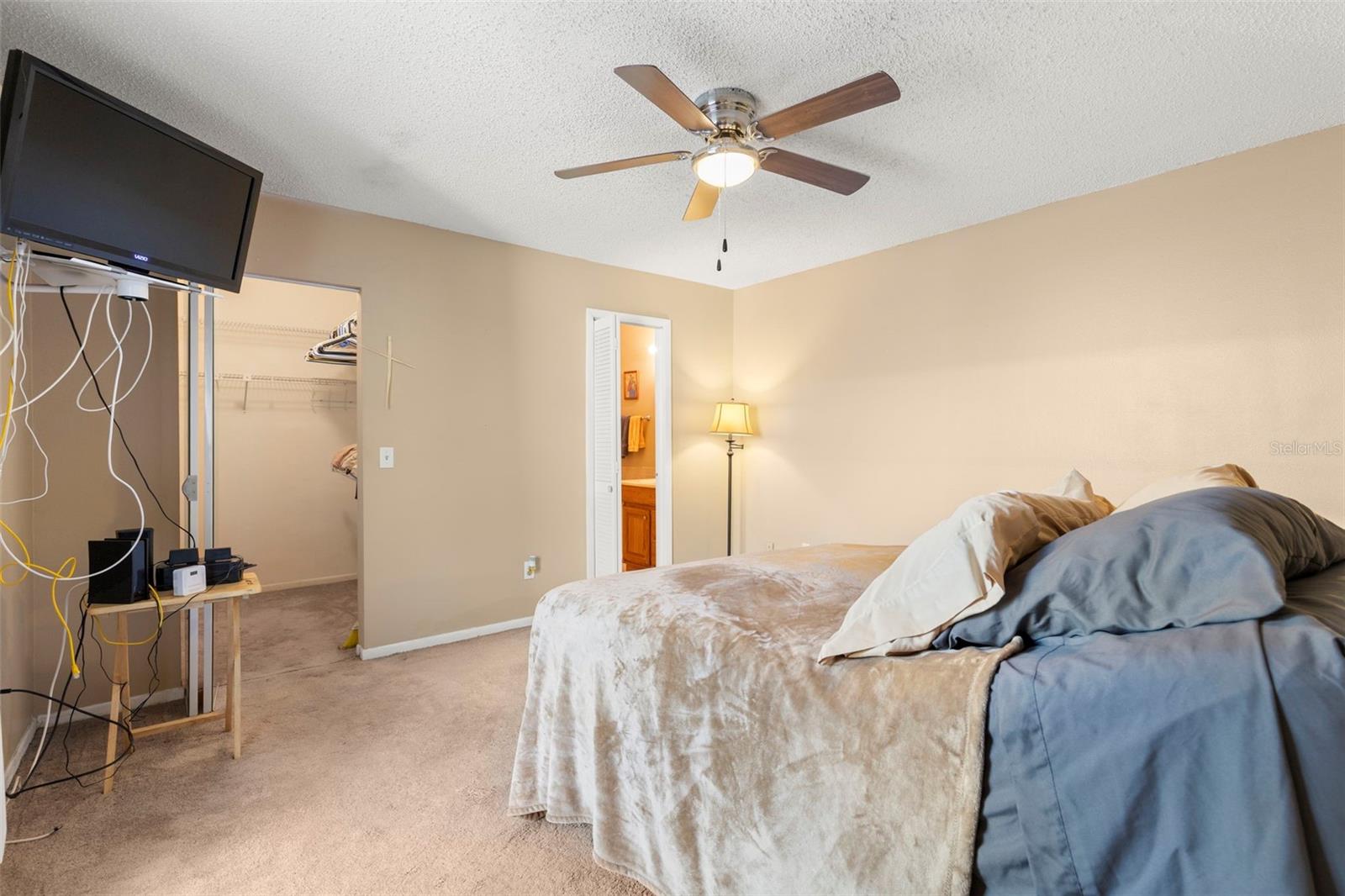 TOWNHOMES OF COUNTRY RUN PH - Residential