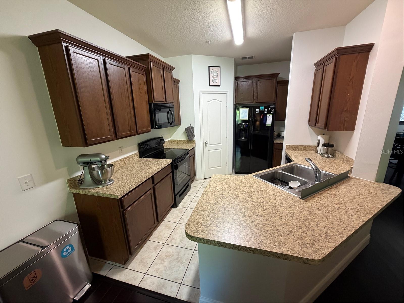 TUCKER OAKS BLDG 5 - Residential