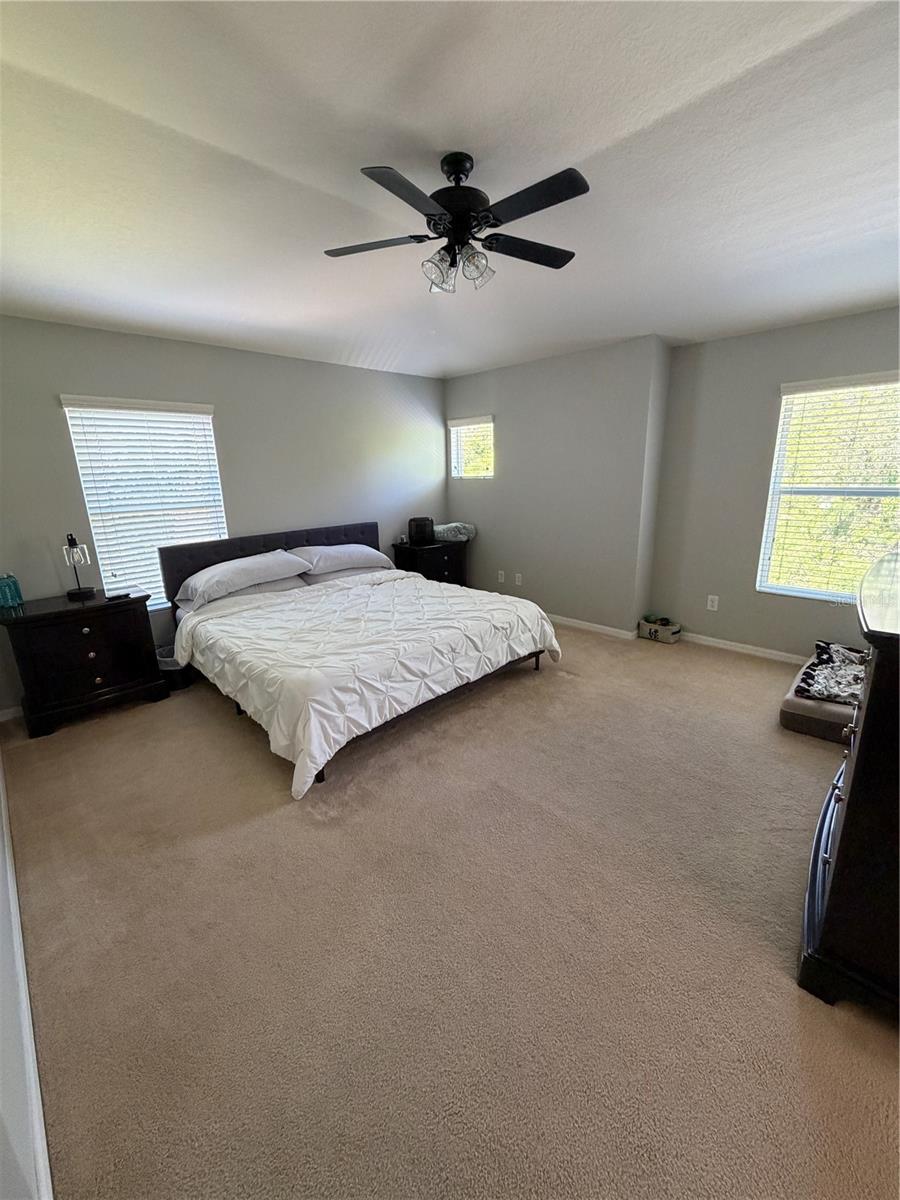 TUCKER OAKS BLDG 5 - Residential