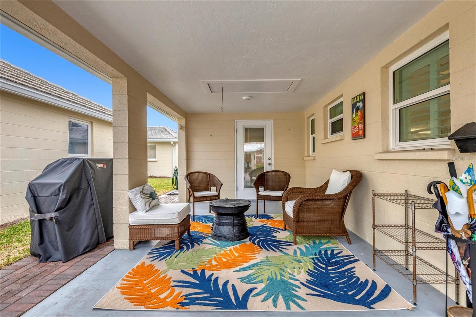 6140 MIDNIGHT PASS ROAD B6