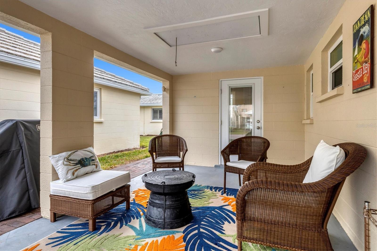 6140 MIDNIGHT PASS ROAD B6
