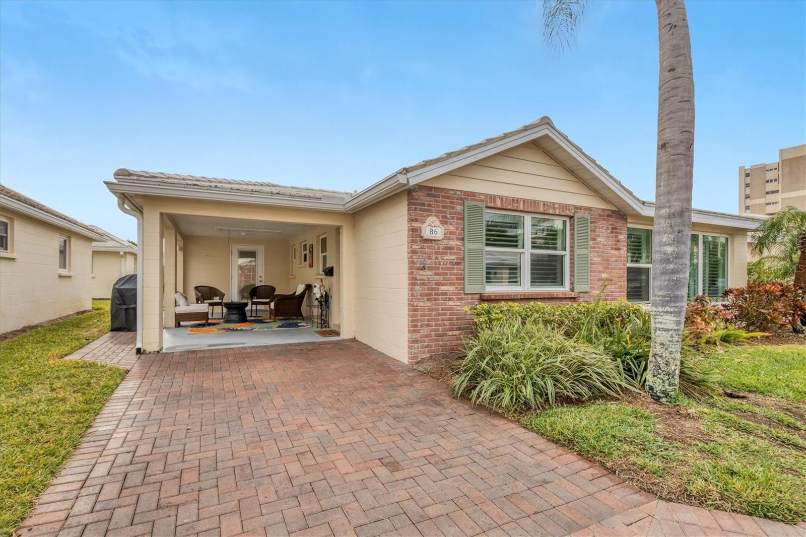 6140 MIDNIGHT PASS ROAD B6