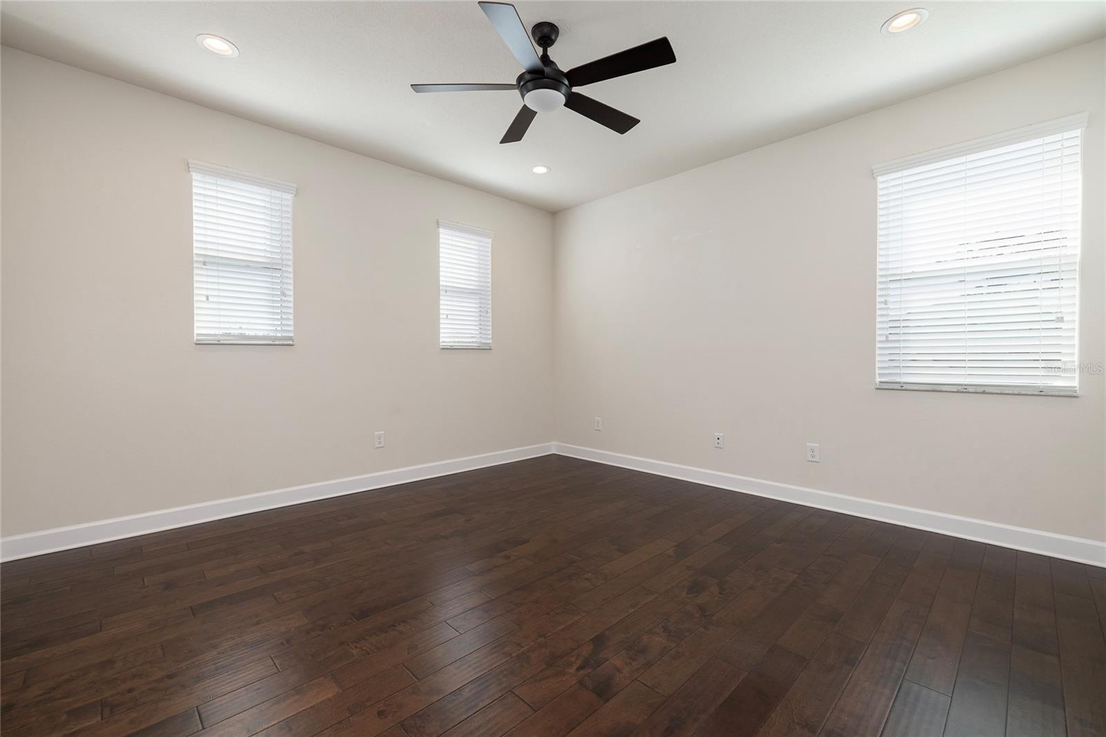 TARPON KEY - Residential