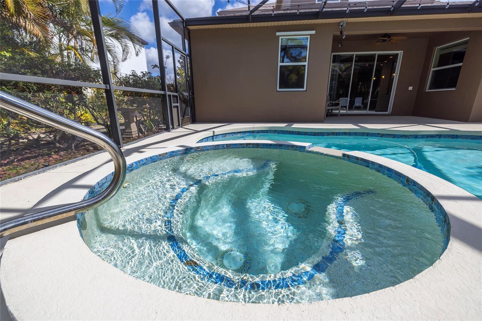 TARPON KEY - Residential