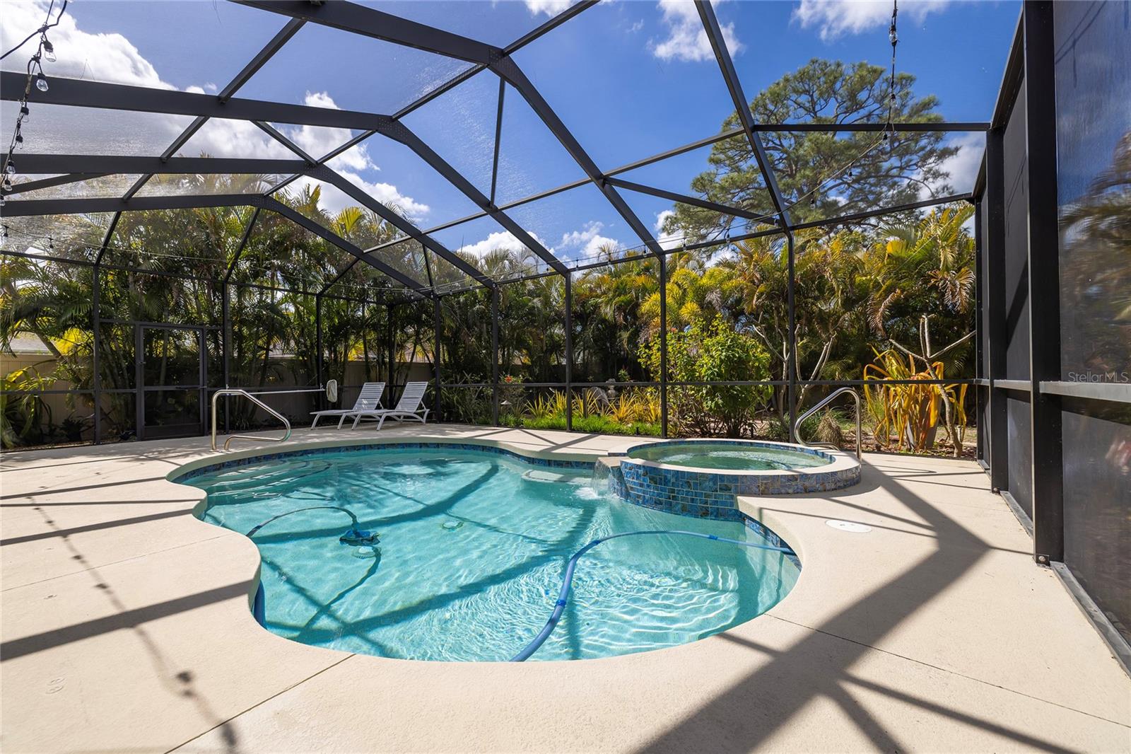 TARPON KEY - Residential