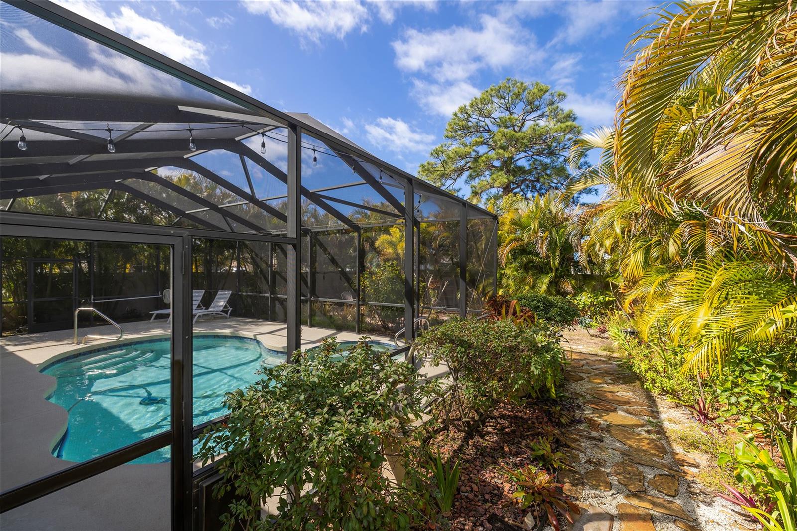 TARPON KEY - Residential