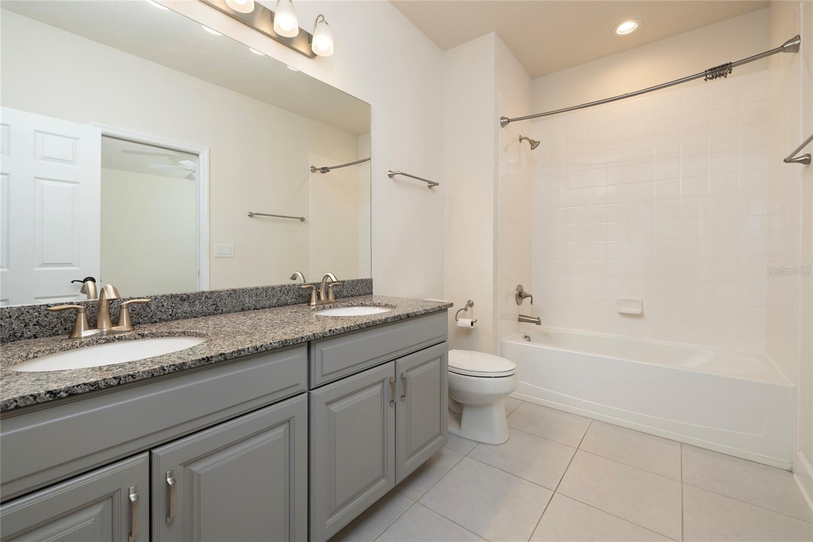 TARPON KEY - Residential