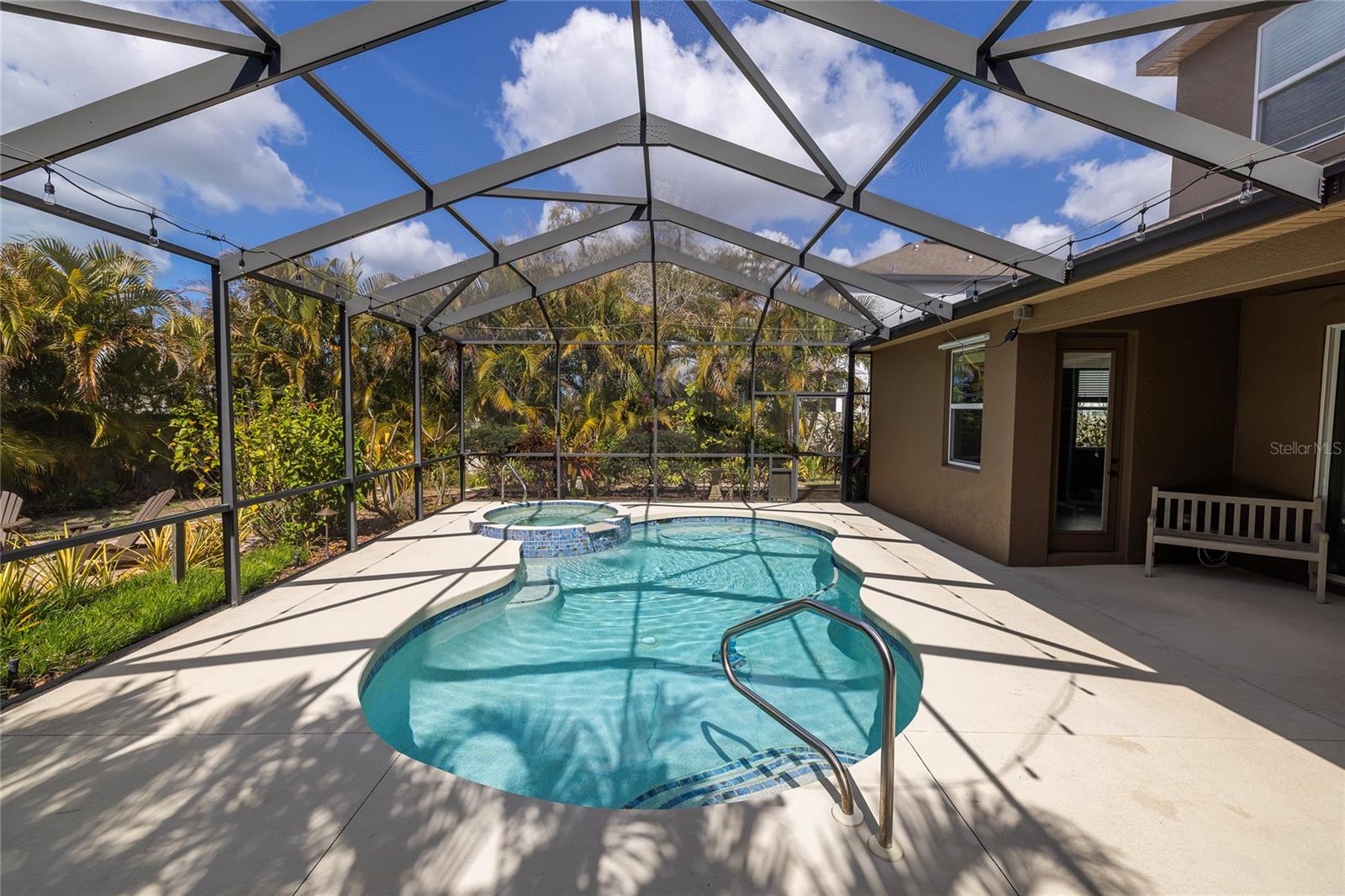 TARPON KEY - Residential