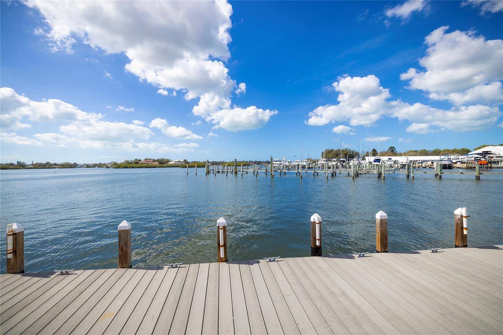 TARPON KEY - Residential