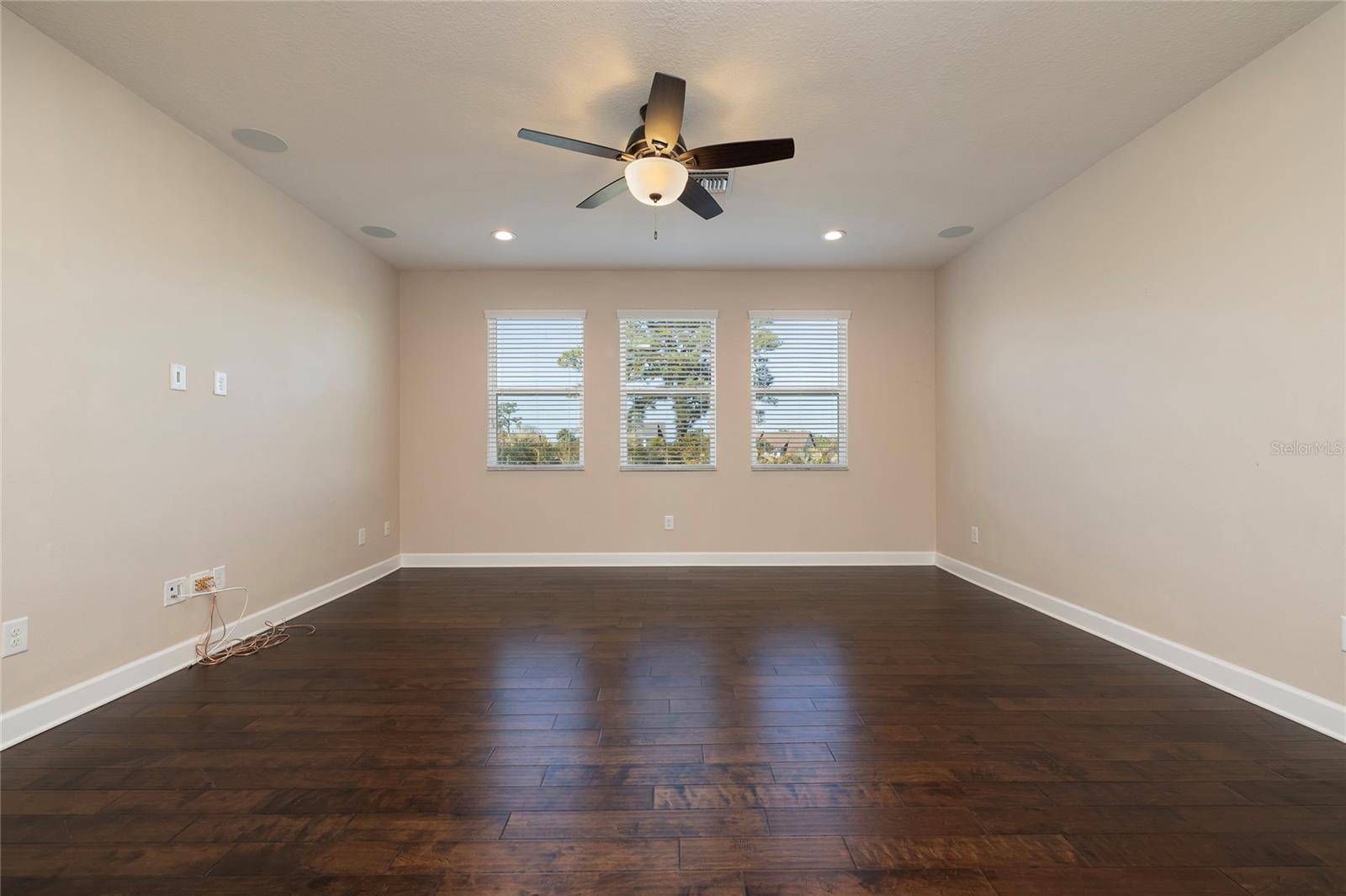 TARPON KEY - Residential