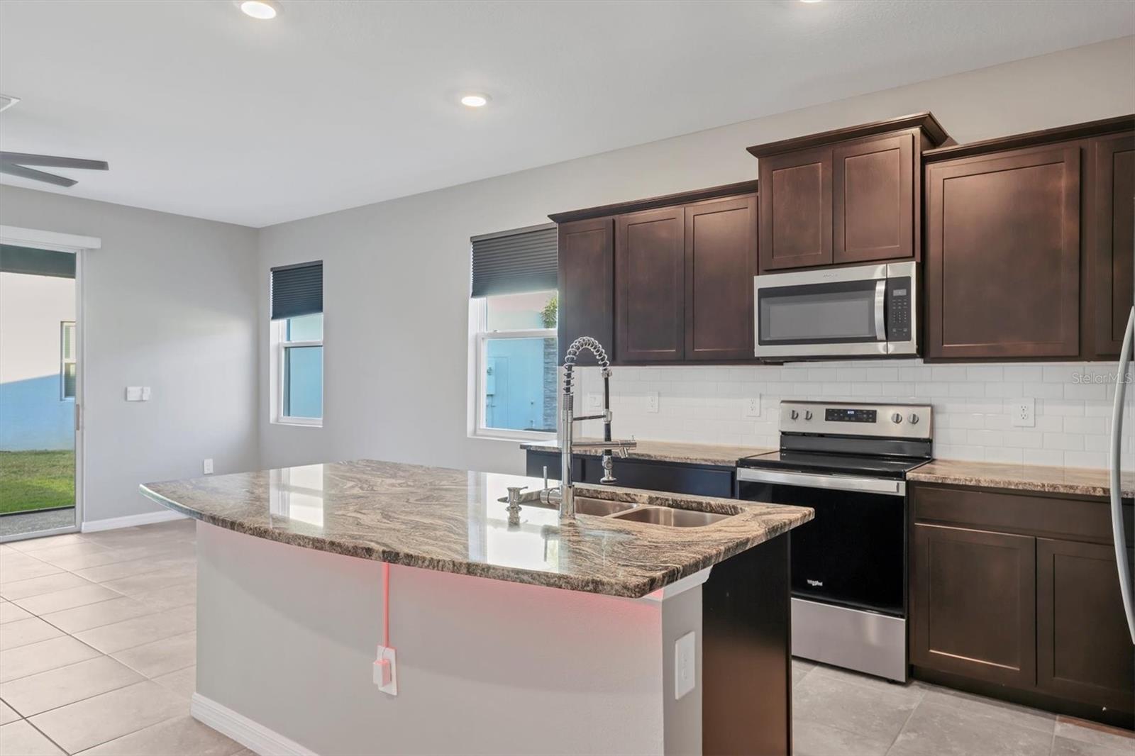 BAY LANDING - Residential