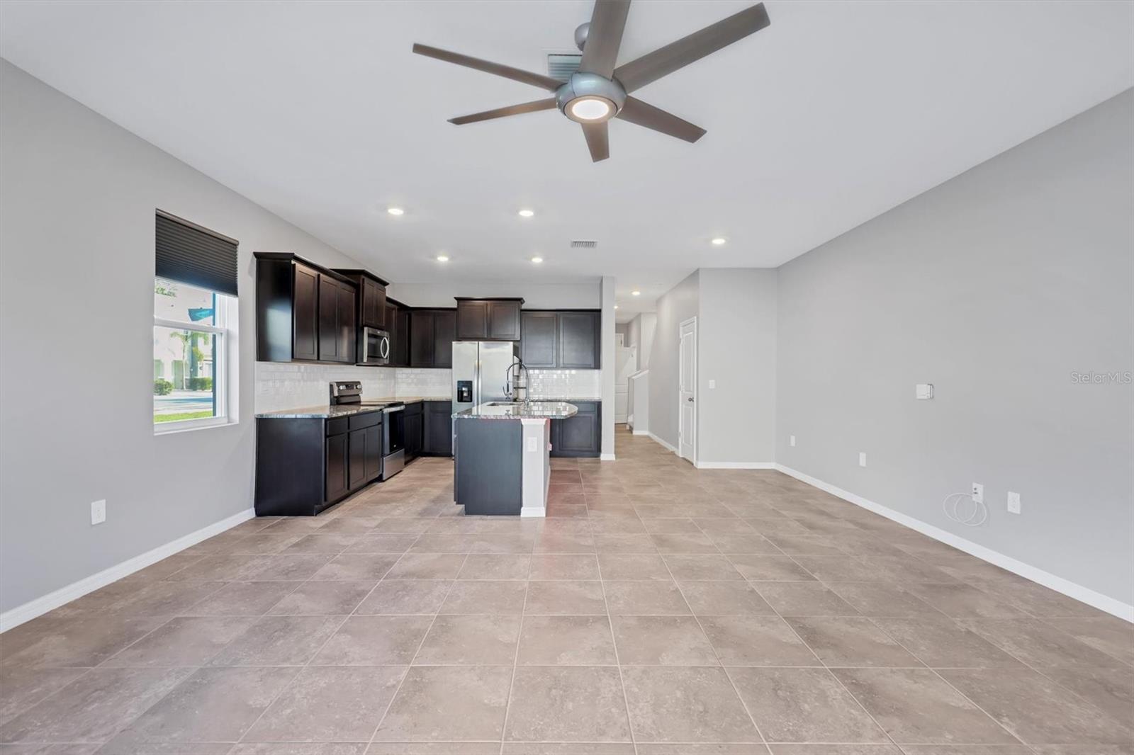BAY LANDING - Residential