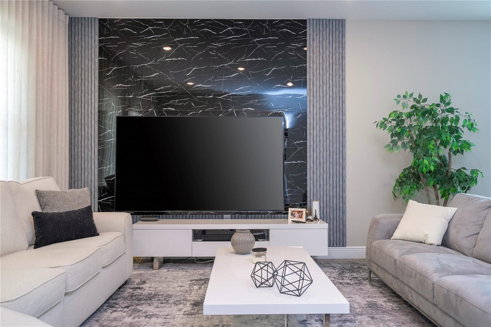 HIGHLAND RIDGE - Residential