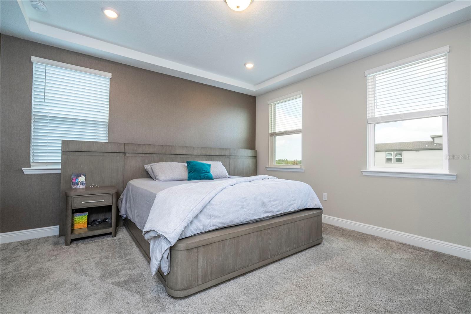 HIGHLAND RIDGE - Residential